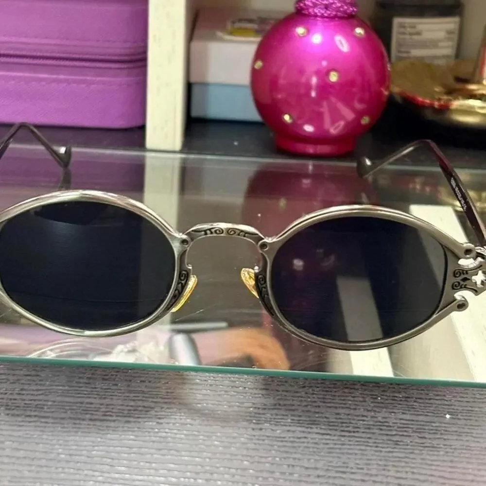 Steampunk vintage style unisex sunglasses in silver with black details